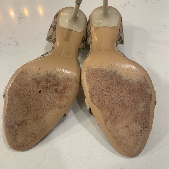 8.5 B Gently used. Vintage Authentic Gucci open toe heels. - Picture 5 of 10